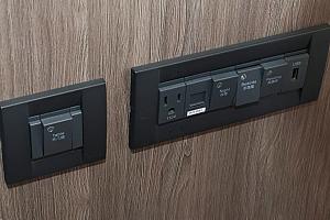 110VやUSBコンセントなどベッド周りにまとまっていて便利