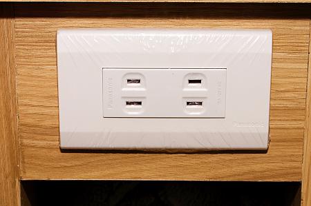 無料Wi-Fiサービスがあります。充電もOK！