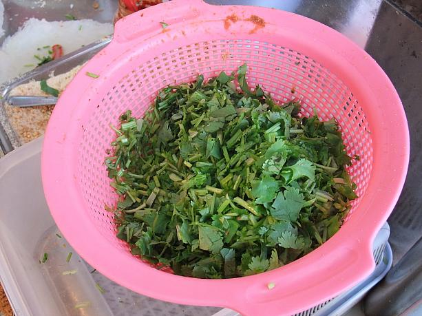 キャー！香菜も入るんですね。。。