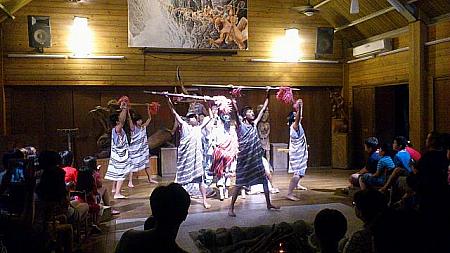 タロコ族のダンスショー