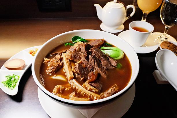 ホテルのはお肉の質と量が半端ない！スープもうまみたっぷり♡<br>画像提供：林森in台湾