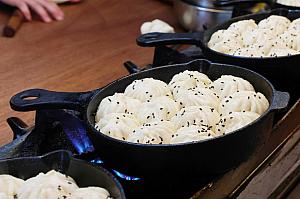 水煎包(スイジェンバオ)：焼き小籠包