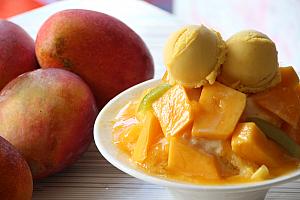 台湾グルメ10選！これだけは絶対食べよう【2026年】 小吃 美食 蚵仔煎 小籠包 魯肉飯 牛肉麺 臭豆腐 麺線 米苔目 火鍋 タピオカミルクティー かき氷 マンゴー 台湾グルメ 台湾美食 滷肉飯 ルーロー飯 雞肉飯 鶏肉飯 雞排 鶏排 鹽酥雞 塩酥鶏 ジーパイ 屋台飯 擔仔麵 台湾フルーツ 珍珠奶茶 朝ごはん 台湾朝食 豆花 台湾かき氷 原住民料理茶色は正義