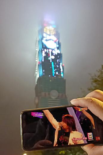 以前は5Gさえあればスマホ2台で動画もサクサク見ることができましたが、2025年は1台だけなら何とか動いていました！