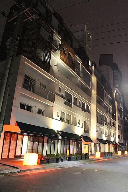 台北ナビでも紹介しているホテルがあります、夜のライトアップもステキですね