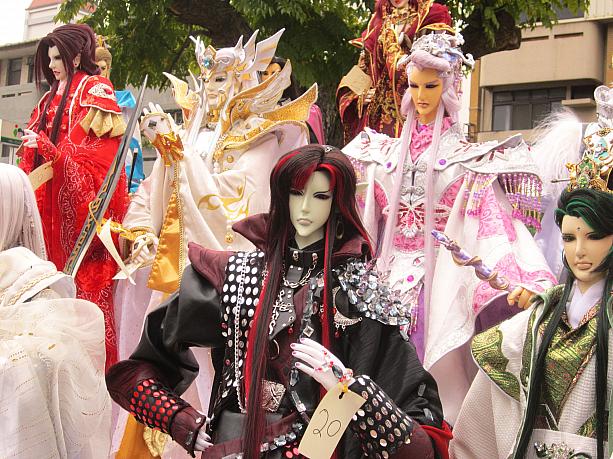 行って見ると、台湾で人気の布袋戯（ポーテーヒー）＝人形劇のキャラがい～～っぱい！