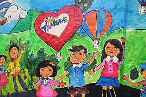 平渓と台東の子供たちによる絵が描かれています