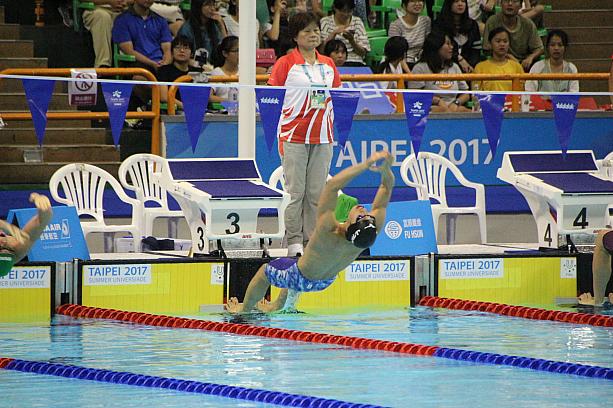 萩野公介選手は、男子200m背泳ぎに出場しましたが、惜しくも4位