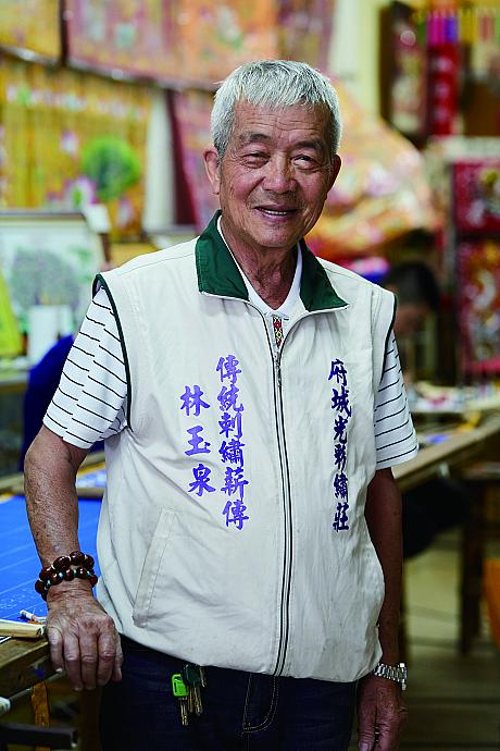 台湾刺繍工芸師の林玉泉さん