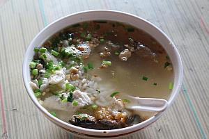 サバヒー、牡蠣が入った粥と上舜という店の碗粿を食べました！