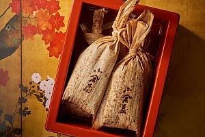 うなぎの名店「小倉屋」が1000組限定で販売した「蒲燒鰻魚粽(うなぎのかば焼きチマキ)」は大人気ですぐに売り切れてしまったそう！来年狙ってみるぞ～！<br>画像提供：小倉屋