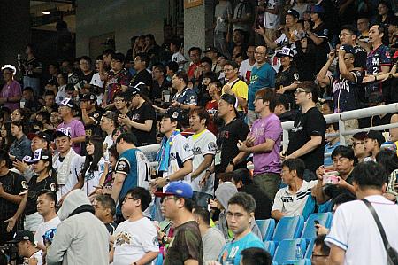 熱い応援は台湾野球の魅力
