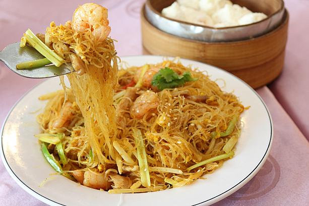 マレーシアや香港などで食されるという「星州炒米粉」。辛い物好きの人にオススメ！カレーベースの癖になる味で、ついつい箸が進んじゃいました～！