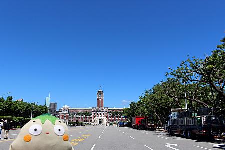 美しい総統府の建物を楽しんだ後は、台北府城の門巡りをする事にしたぞ！