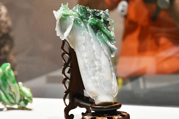 そして、故宮花蝶館では、台北にある国立故宮博物院の名物である「翠玉白菜」が特別展示されています！ナビが訪れた日は観賞する人はさほど多くなく、じっくりと観賞できましたよ！