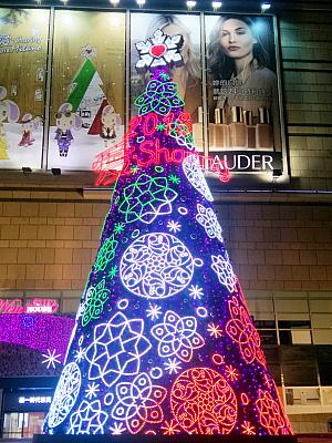 夢時代は台北の統一時代百貨と同じくミラノをテーマにしたクリスマス！