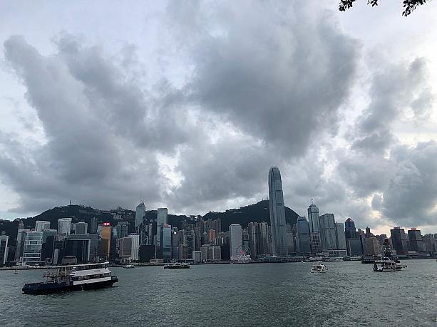 有給を使って最近何かとニュースになっている香港に遊びに来ました。距離的、文化的に近い香港では、台湾とのつながりを感じさせるものがたくさんありましたよ。