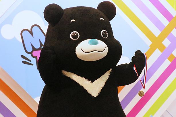 1位は台北市政府観光局傳播局の「熊讚BRAVO!」。太鼓をたたいたり、ダンスをしたりと大奮闘でした。