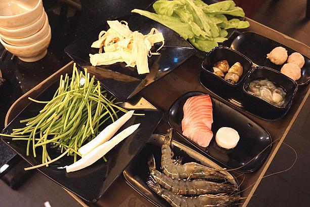 海鮮や野菜も食べ放題！今、日本で次に来るといわれている水蓮もありますよ～