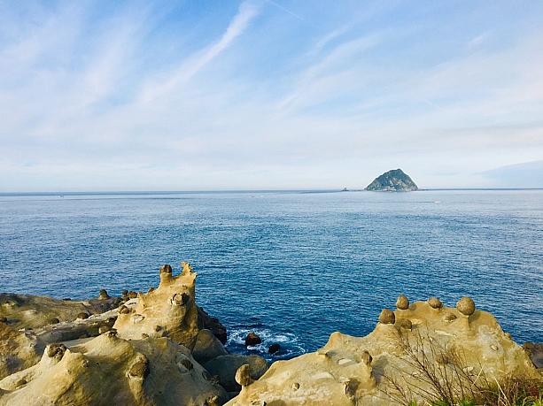 台北から最も近い島といわれている基隆市の和平島。島の北側は北海岸・観音山国家風景区の和平島公園という有料の公園になっているのですが、5月1日から開放範囲が広げられます。