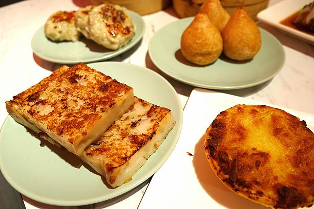 もちろん、これまでのレギュラーメニューだっておいしいものがまだまだあります。<br>お肉が入った香港風の大根餅「臘味煎蘿蔔糕」（左下）、もち米とお肉が入った洋梨型の点心「金梨鹹水角」（右上）も定番の美味しさです。