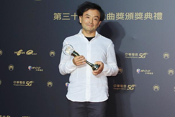 『Okinawa』で最優秀インストゥルメンタル作曲賞を受賞したのは「大竹研」！舞台の上でもプレスルームでも流ちょうな中国語であいさつしている姿にほれぼれ～