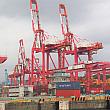 台湾では高雄に次いで2番目に大きな港。世界でもトップクラスの貨物取扱量を誇る重要な港です。大きなコンテナやクレーンを間近で見ると圧倒されます。
