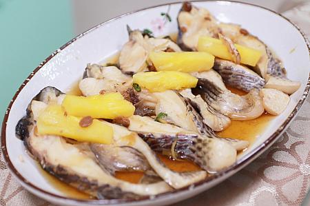淡水魚、呉郭魚(ティラピア)のパインソース蒸し