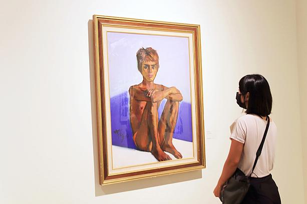 人物画を見ていると絵に描かれた人が自分を見つめてきていると錯覚してしまうほどの目力に驚くはずです。<br>《菲律濱漁夫》1975, 油彩、畫布, 101.5x76cm 收藏單位 / 國立臺灣美術館