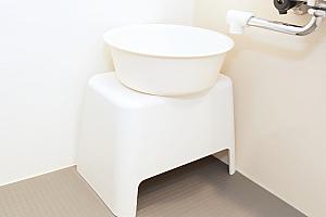 し～か～～も～～～！バスチェアと湯桶が用意されていて、日本の家の浴室のようにお風呂タイムが楽しめるんです。入浴剤もあるし、コンディショナーがあるというのも日本らしくて助かる～！(台湾はリンスインシャンプーというところが多いです)