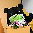 マスク姿だった台湾観光協会の喔熊（OhBear）。貓裏喵に負けず劣らずの茶目っ気ぶりで、進行役を務めているところをパチリ！