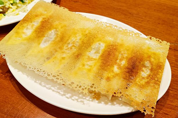日本人にはおなじみですが、その場にいた台湾人全員が初めて食べる～というのは「蝦肉煎餃」。羽根つき餃子、やっぱり外さぬおいしさですよね！これから絶対注文するわ！と大人気♡