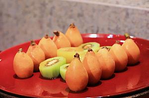芋圓に、季節のフルーツ＆ジェラートも。ジェラートはワサビ味・麦茶味・ウイスキー味なんて変わり種もありますよ。
