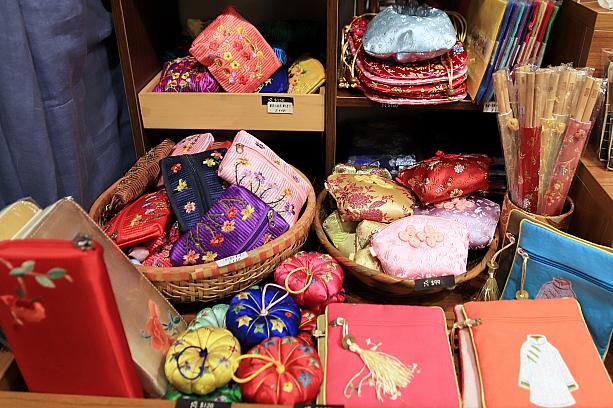 「Bao gift」といえば、永康街で長くお土産さんとして営業していた「成家家居」が店名を変えて営業しているお店。一度は訪れたことある人も多いのでは？