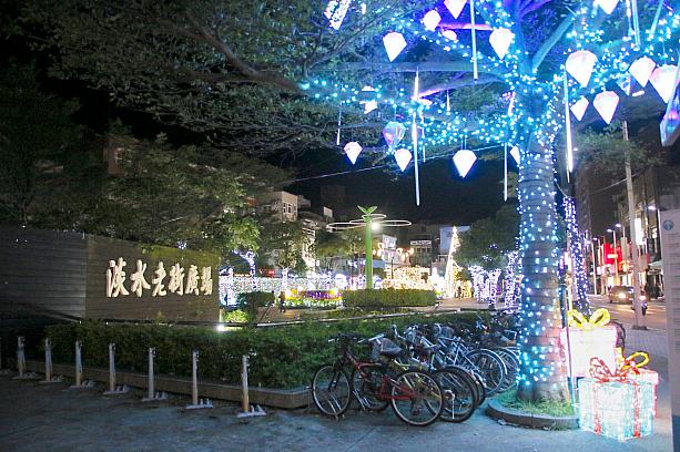 台湾のベニスこと淡水の淡水老街廣場でも、規模は小さいですが、クリスマスを楽しめるようになっていますよ！