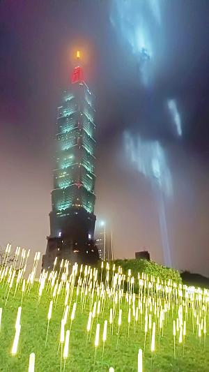 台湾ランタンフェスティバルは2月19日まで開催しています。気合入りまくりの台北市が作り上げた光の祭典を是非楽しんでくださいね！