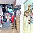 路地が多い台南の街。細く狭い道の先には、素敵なお店がたくさんあります。そんな路地裏で見つけたのが……