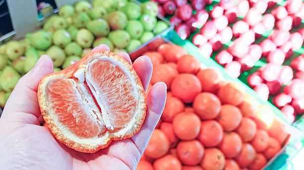 夏に向けて、市場はますます色鮮やかな果物でにぎやかになりそうです。台湾フルーツ、いっぱい食べるぞ～！
