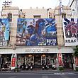 台南ぶらぶら歩きパート2は永福路にある「全美戲院」からスタート！ここ、いまでも営業している映画館なんです。特に手描きの映画看板は台湾の国宝級だと言われる「顏振發」氏によるもの。李安(アン・リー)監督が通っていた映画館としても有名ですよ！