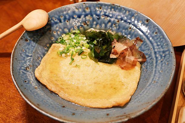 そんなスープはといえば、京都の出汁文化を受け継ぐすっきり味に。かつお節と昆布のほか、宗田節を加えた合わせ出汁を使用。薄味が浸透する台湾にあって日本の味を再現しつつ、多くの人に受け入れてもらえるように微調整するのに苦労したとか。