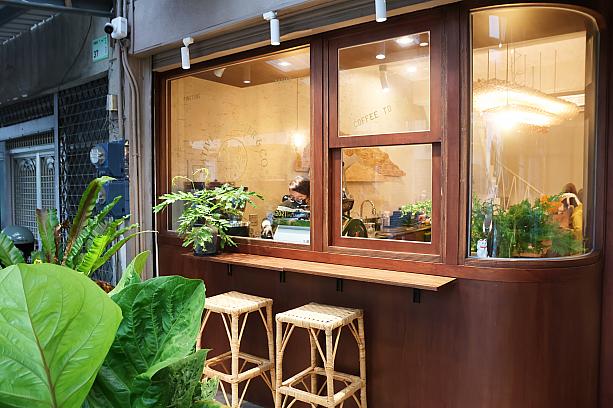 台湾の南端に位置する屏東県。台鉄「高雄」駅から40～60分ほどでアクセスできる潮州にある人気のカフェが「植嶼 Native Gardener ＆Co.ESTD」です。