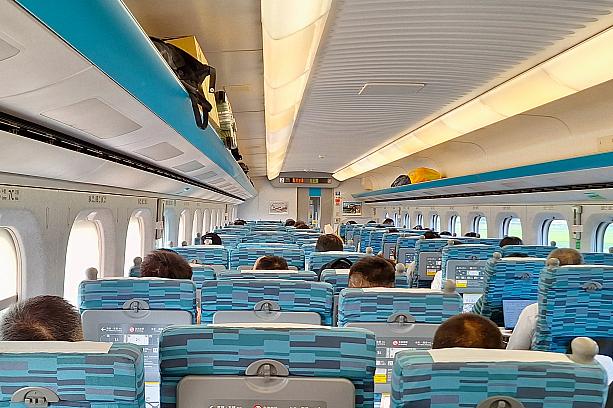 本日ナビは、高鉄「台北」駅から高鉄に乗ってバビューンと高鉄「嘉義」駅までやってきました。所要時間は1時間半前後(正確には1時間27分か1時間43分、列車により異なります）。ところでシートの柄、変わりました？