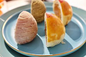 【台湾月餅】夏だけど気分はもう秋？「ハワードプラザホテル台北(台北福華大飯店)」で中秋節の月餅ギフトがお目見えです！ 台湾月餅 中秋節 台湾土産 台北福華大飯店 ハワードプラザホテル台北 台湾旅行 台北旅行 台湾観光 台北観光中華菓子