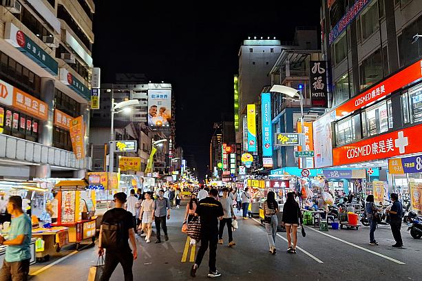 六合観光夜市