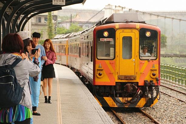 電車の旅なら気分上がる！