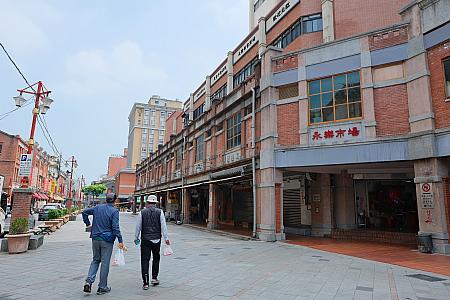 一度は行くべき台北市観光15選＋α  台湾観光地 台北観光地 台北観光スポット 台北旅行 台湾旅行 台北観光名所 台北101 国立故宮博物院 龍山寺 北投温泉 猫空 忠烈祠 中正紀念堂 国父紀念館 大稲埕 大稻埕 迪化街 永康街 夜市 華山1914文創園区 松山文創園区 松菸 圓山大飯店 円山大飯店 国立台湾博物館 九份 十分 淡水 烏来 烏來野柳