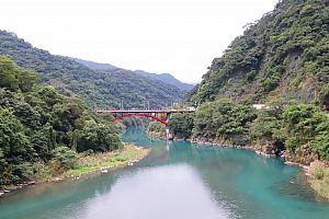 一度は行くべき台北市観光15選＋α  台湾観光地 台北観光地 台北観光スポット 台北旅行 台湾旅行 台北観光名所 台北101 国立故宮博物院 龍山寺 北投温泉 猫空 忠烈祠 中正紀念堂 国父紀念館 大稲埕 大稻埕 迪化街 永康街 夜市 華山1914文創園区 松山文創園区 松菸 圓山大飯店 円山大飯店 国立台湾博物館 九份 十分 淡水 烏来 烏來野柳
