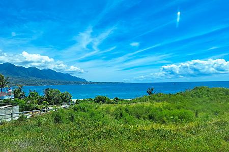 青い海と空に、緑の山々。これぞ台東カラー！！