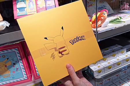 台湾のお土産と言えばやっぱりパイナップルケーキですから！