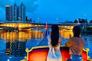 愛河貢多拉船(愛河ゴンドラ遊覧船)